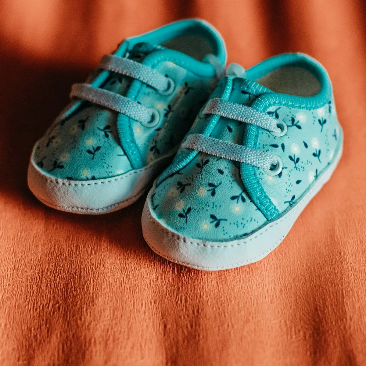 Zapatilla Saltarín con velcro